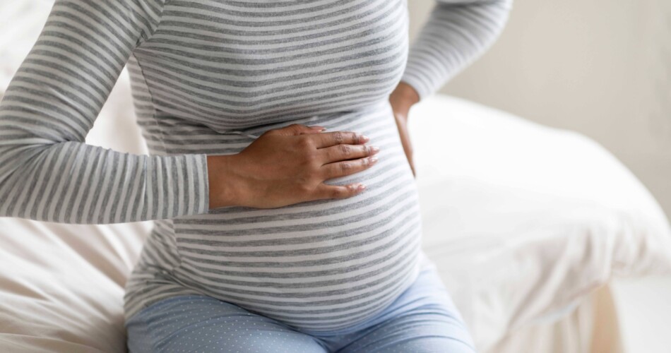 Eine Frau mit Schwangerschaftsvergiftung bzw, Präeklampsie
