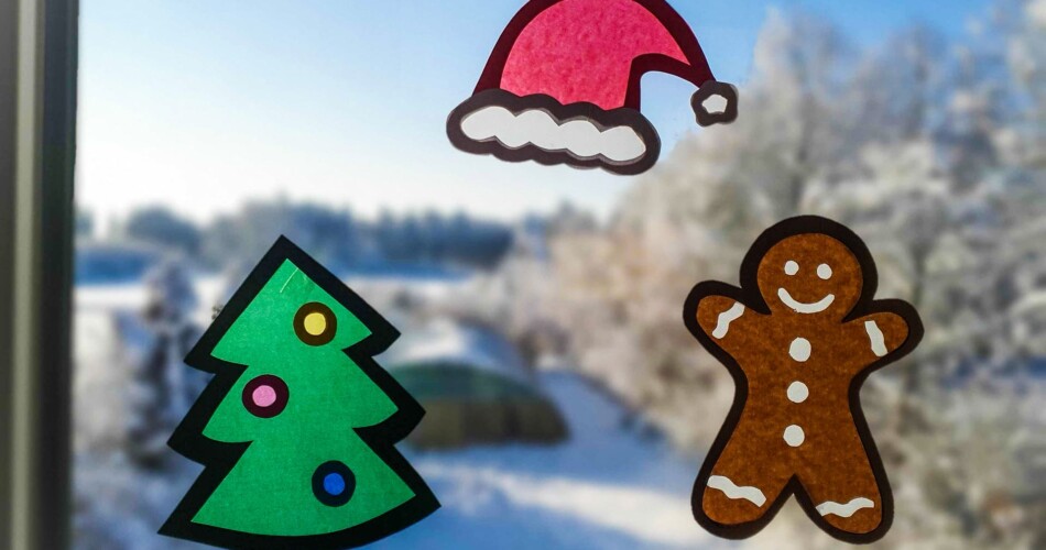 Fensterdeko für Weihnachten basteln: 3 schöne Motive aus Transparentpapier  - Das Familienmagazin