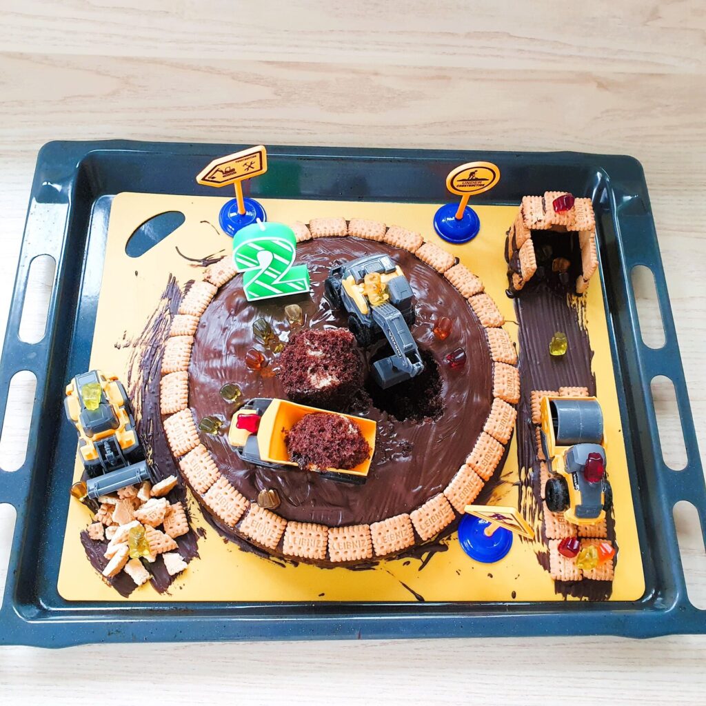 Einfacher Baustellen-Kuchen für den Kindergeburtstag.